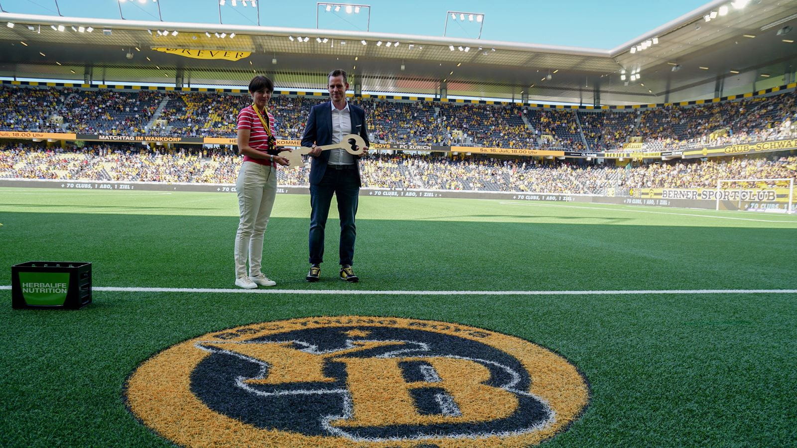Schlüsselübergabe Wankdorf Stadion Bern
