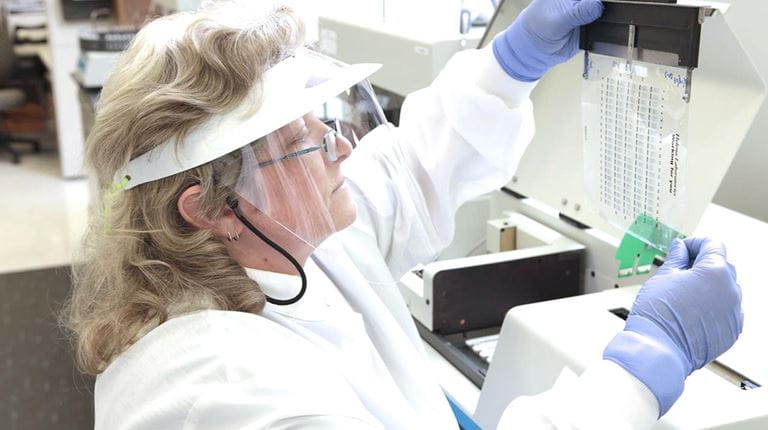 CSL Plasma US Lab employee